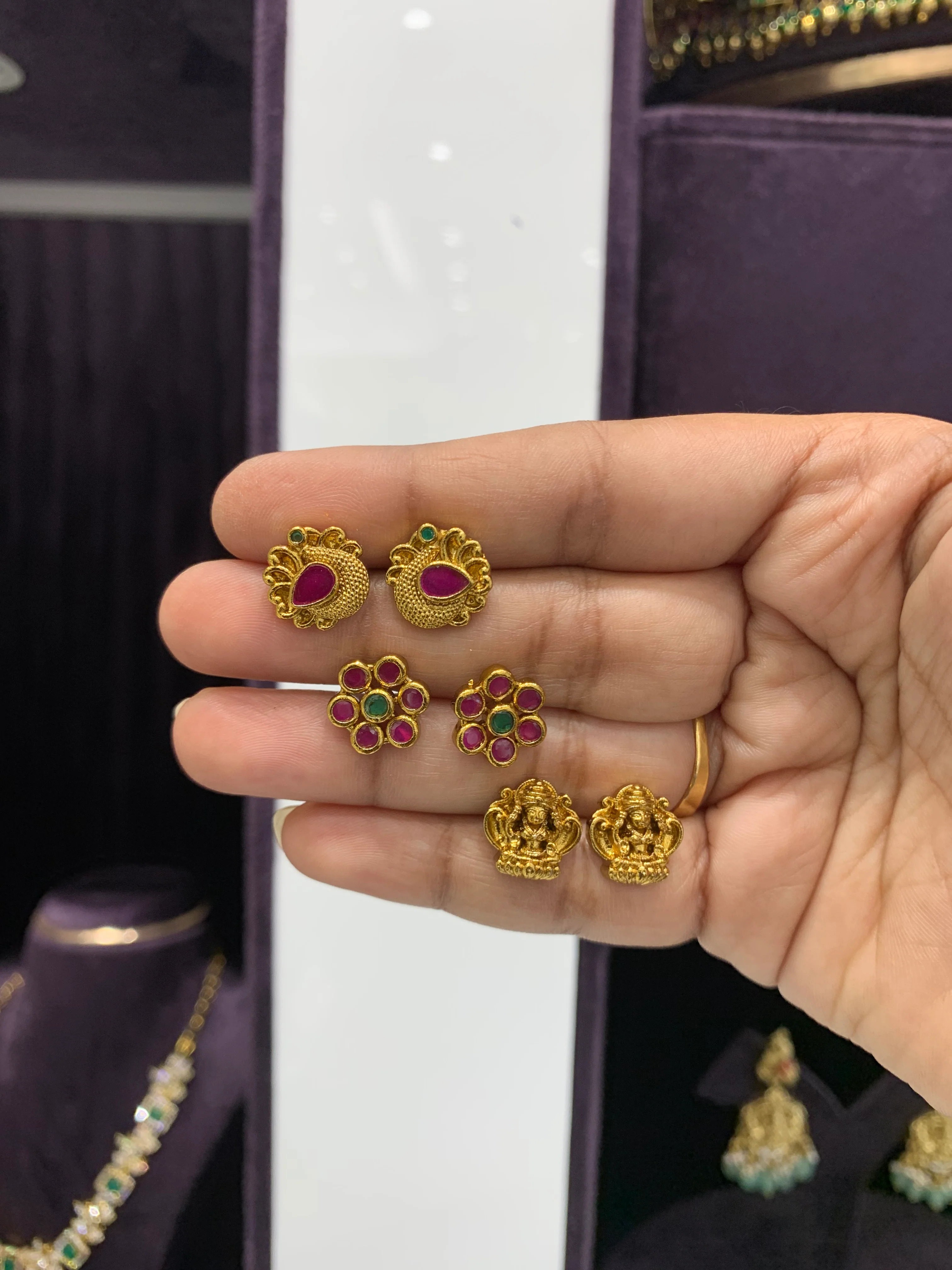 6 in 1 Nakshi Studs