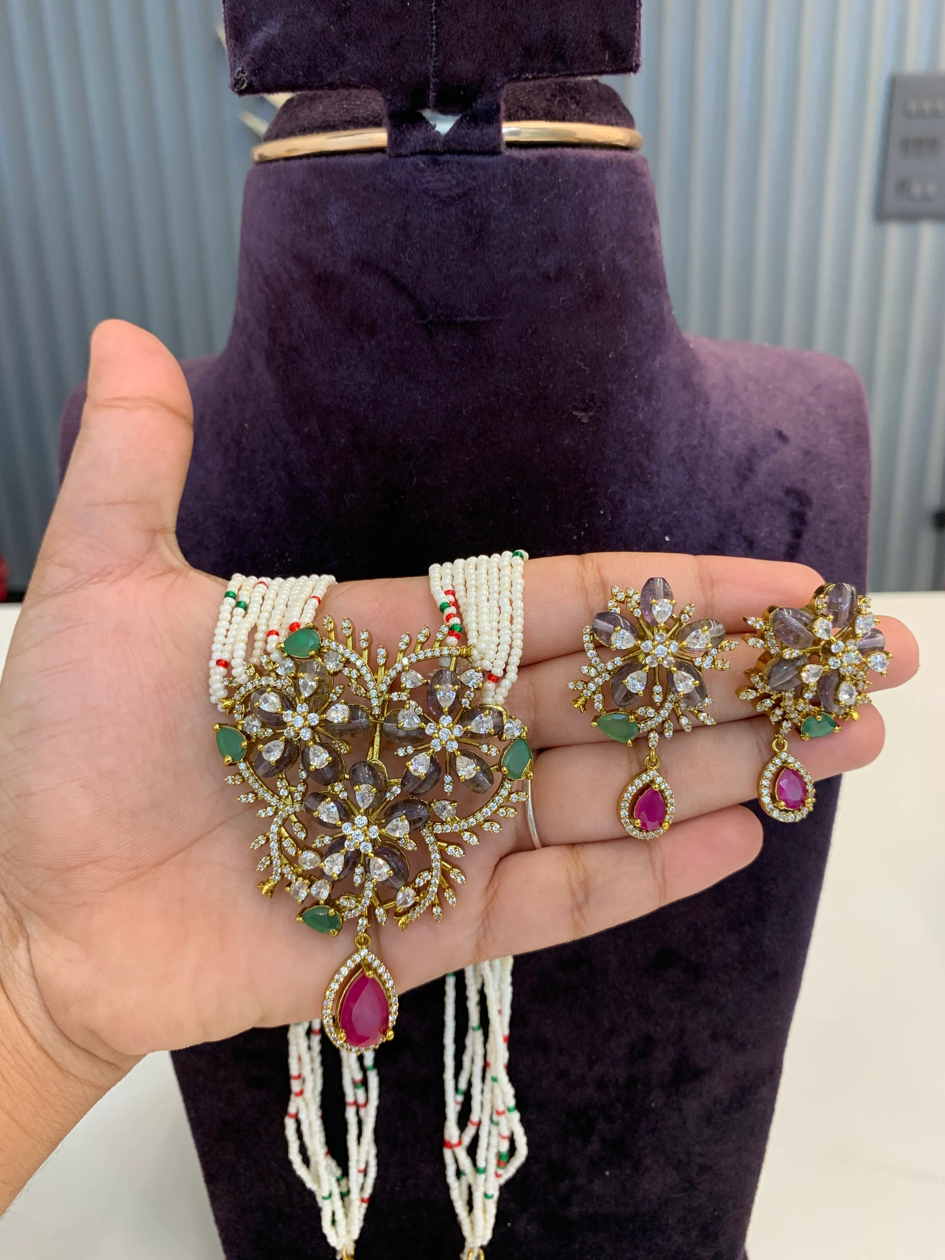 Beads set with earrings - Image 3