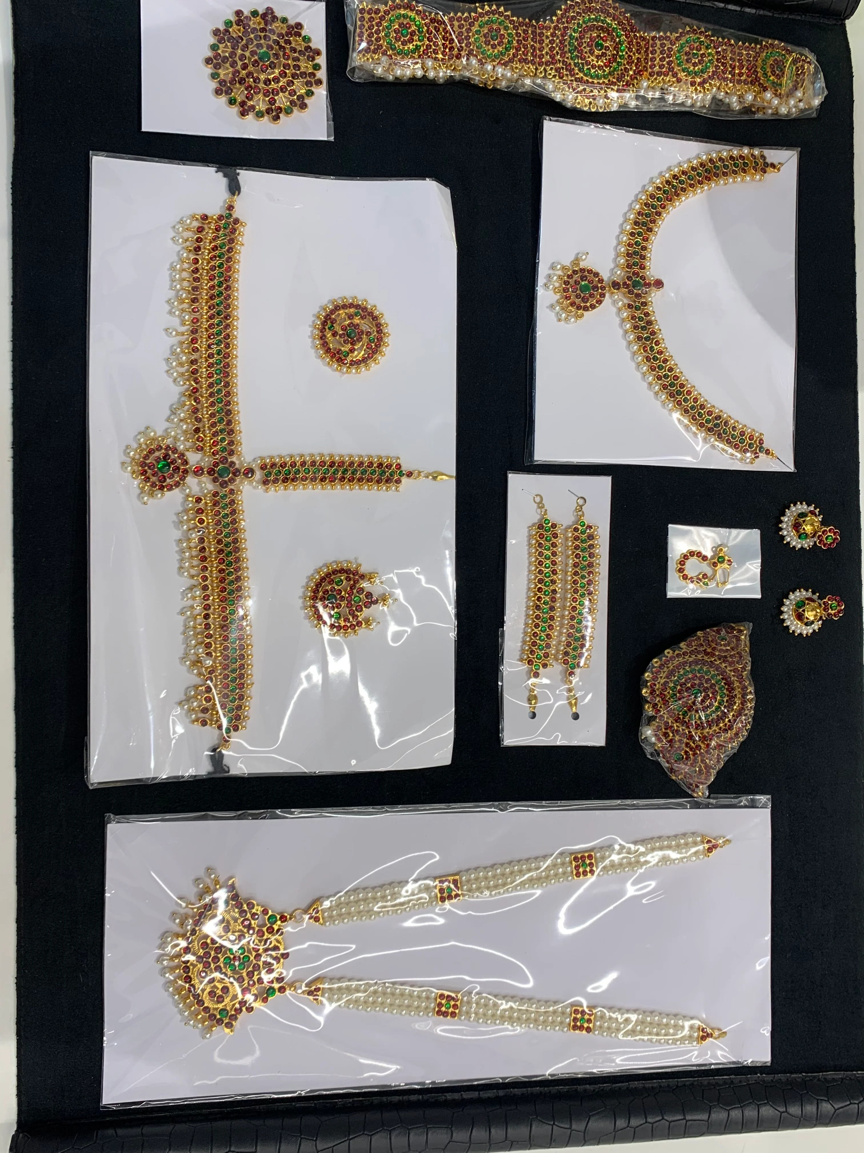 Beautiful barathanathyam dance set - Image 2
