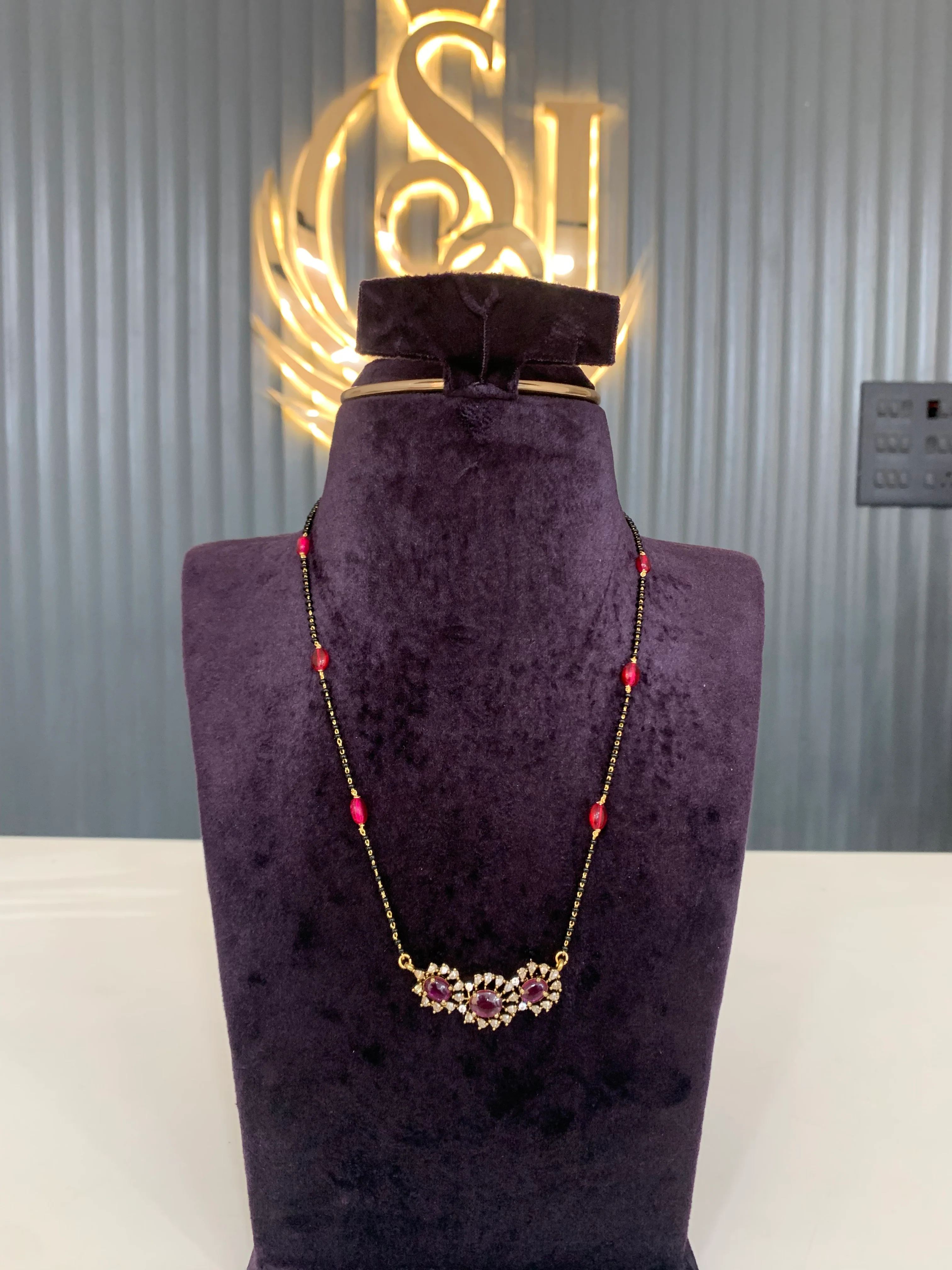Beautiful black beads - Image 2