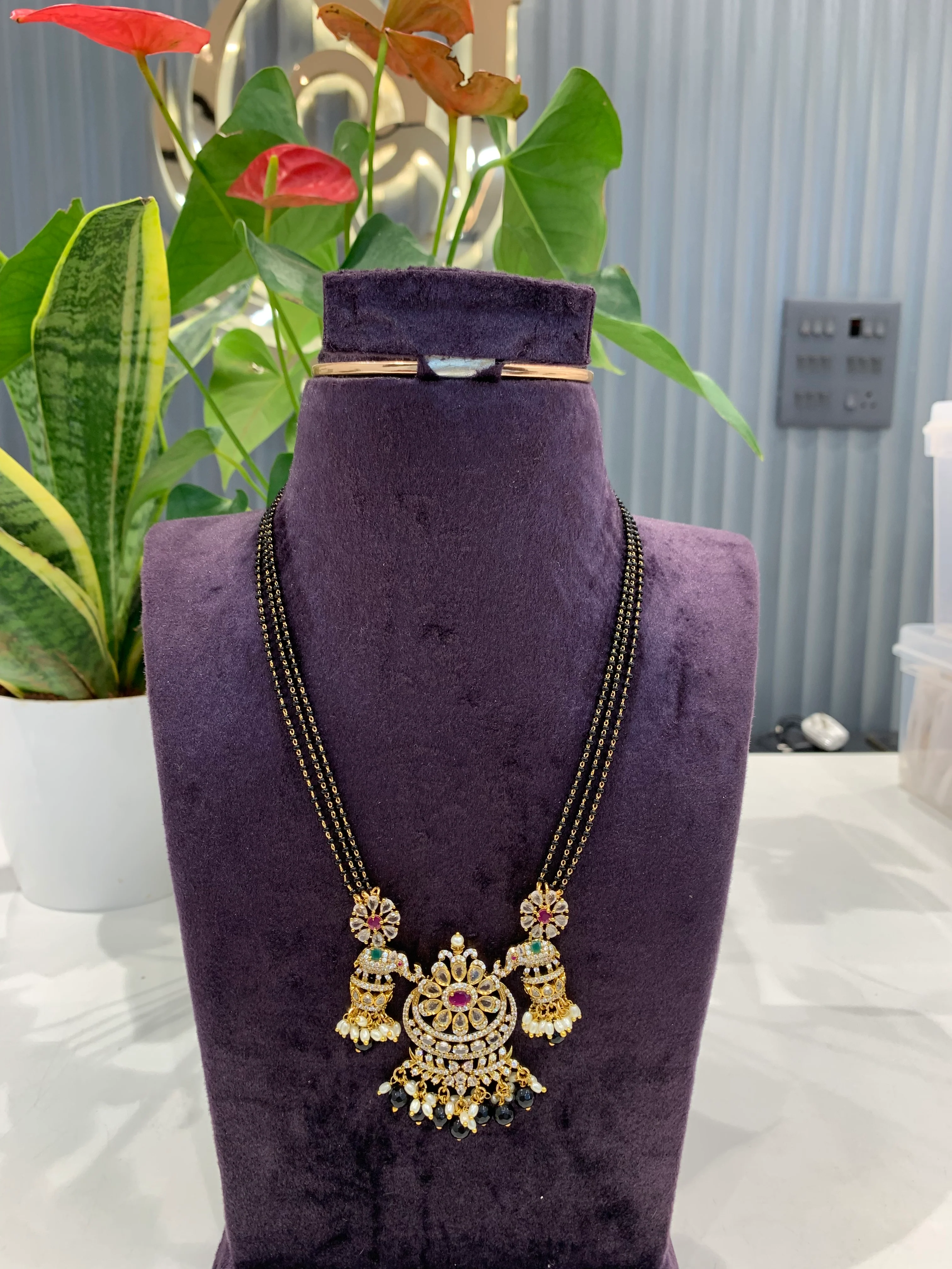 Beautiful customised 3 line blackbeads 18inchs