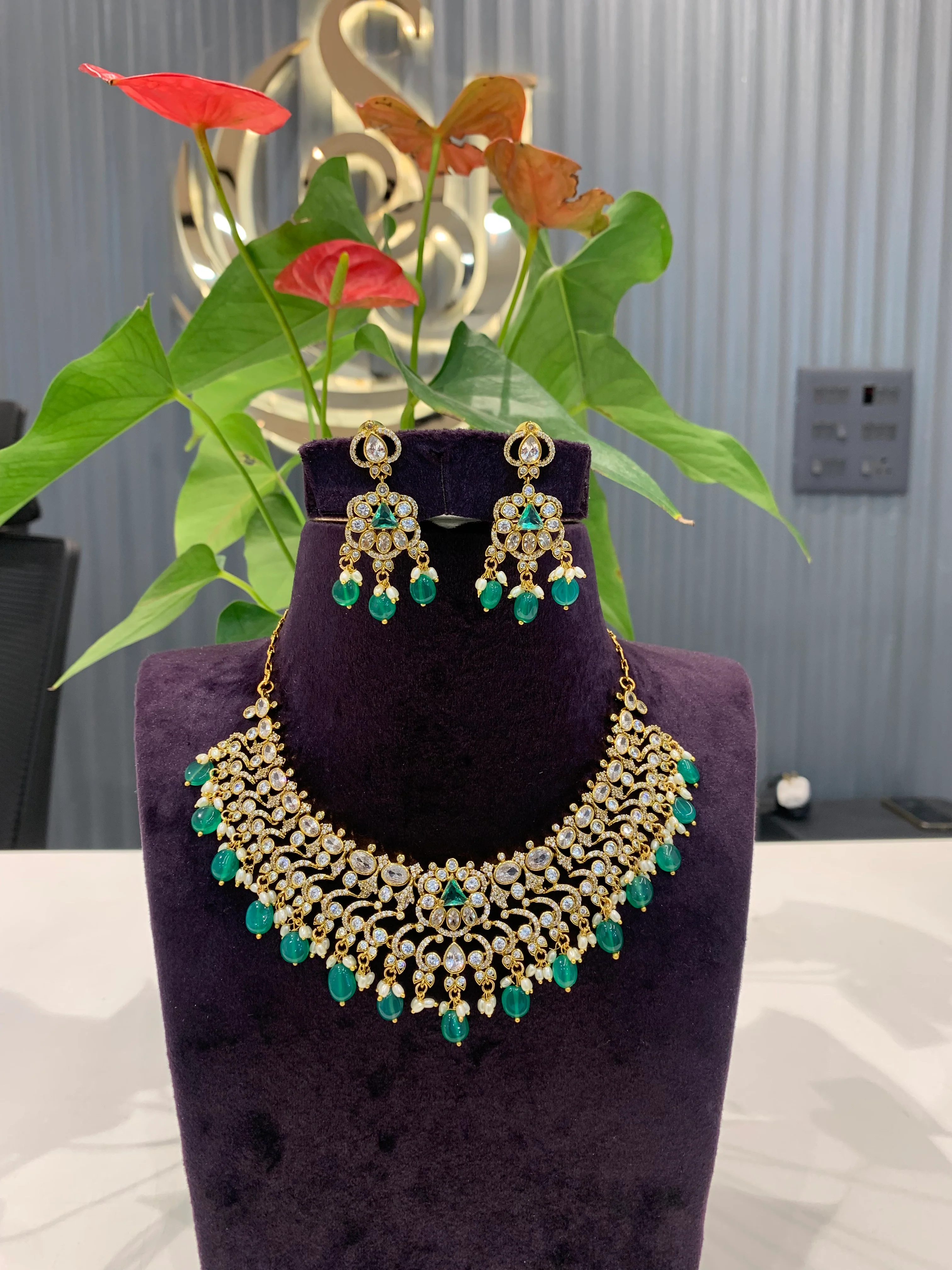 Beautiful customised chocker