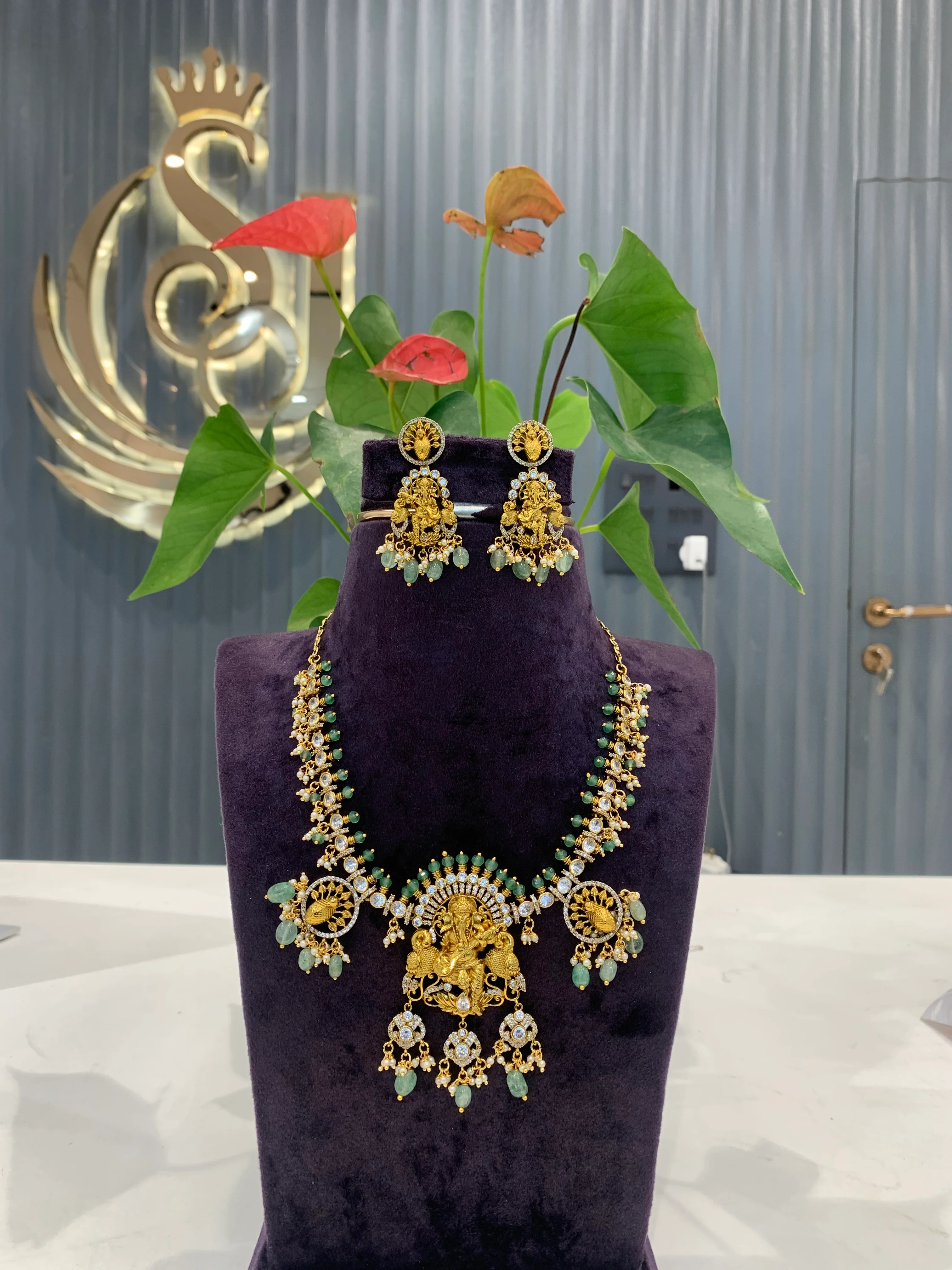 Beautiful customised ganesh necklace - Image 3