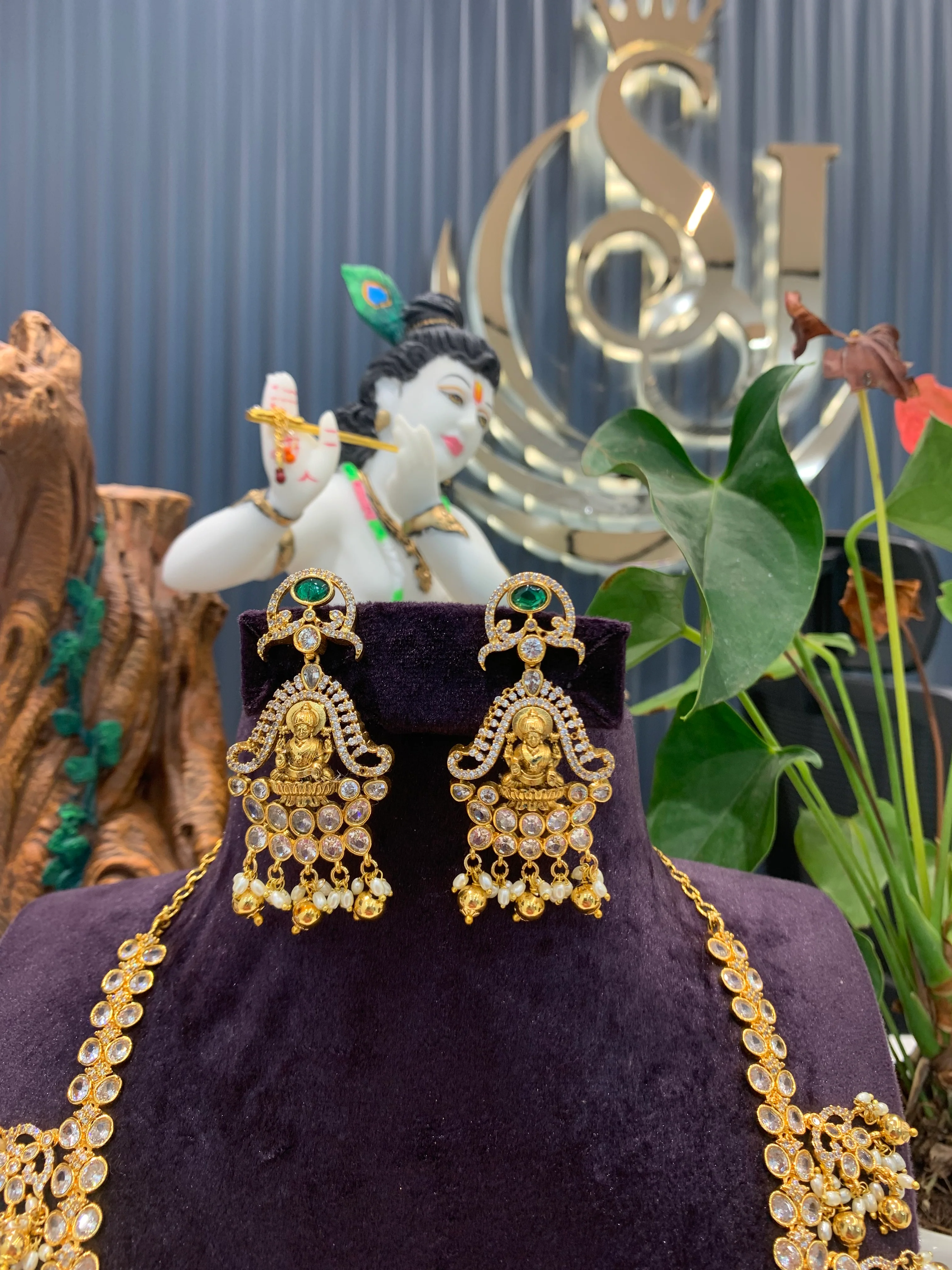 Beautiful customised haram - Image 3