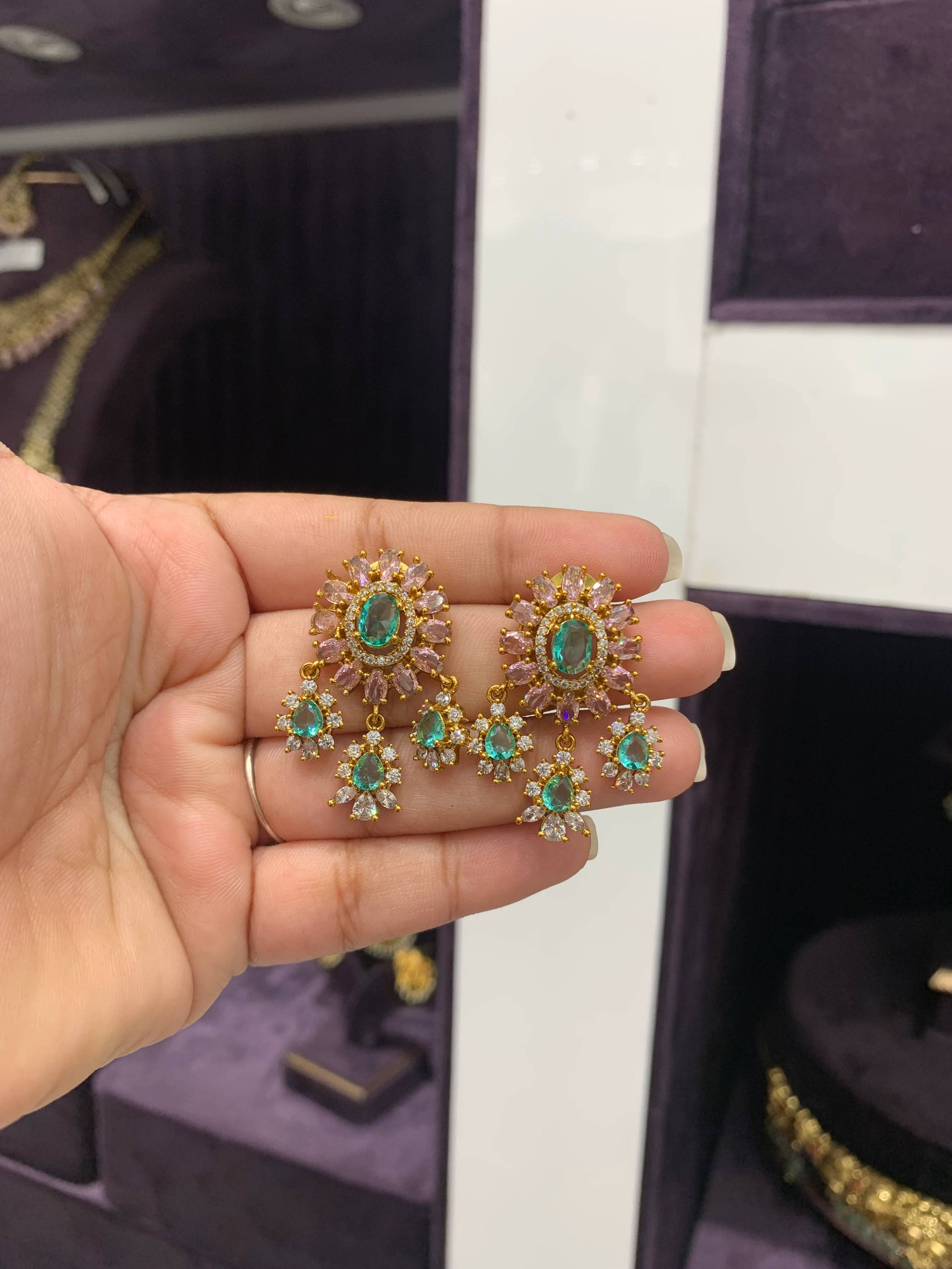 Beautiful earrings - Image 2