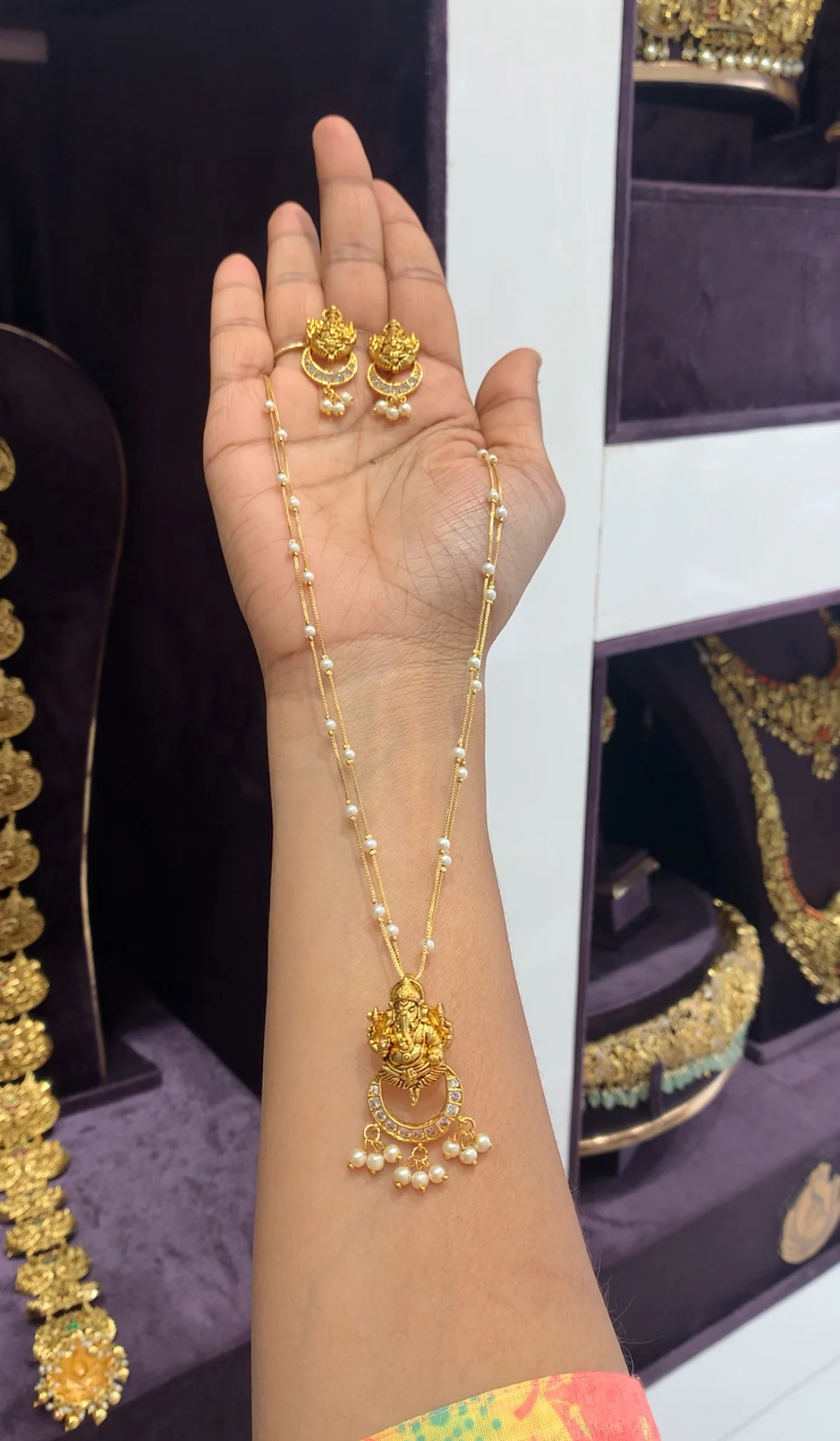 Beautiful fancy chain with traditional ganesh pendant set - Image 2
