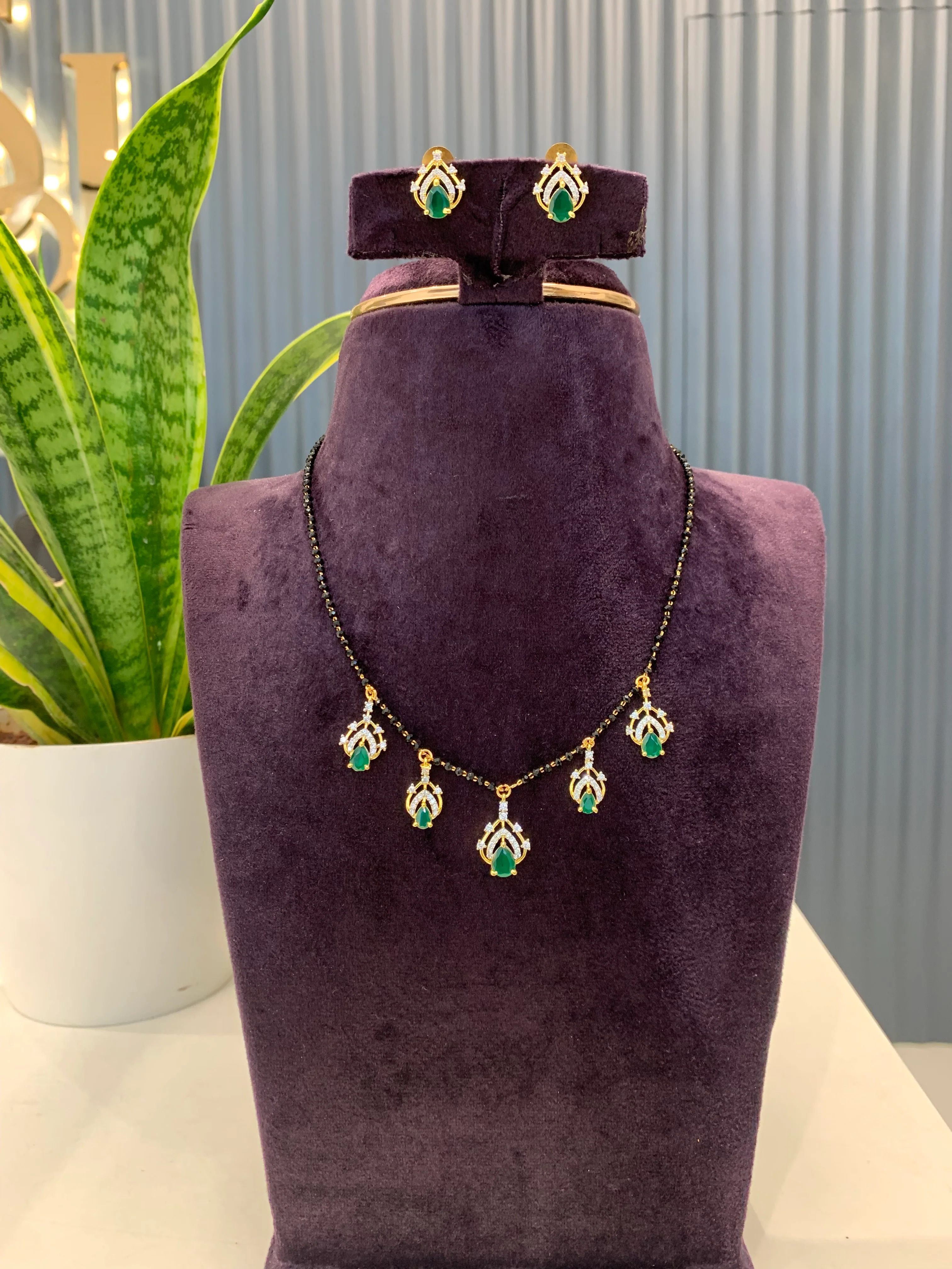 Beautiful GJ drops  Black beads with Earstuds