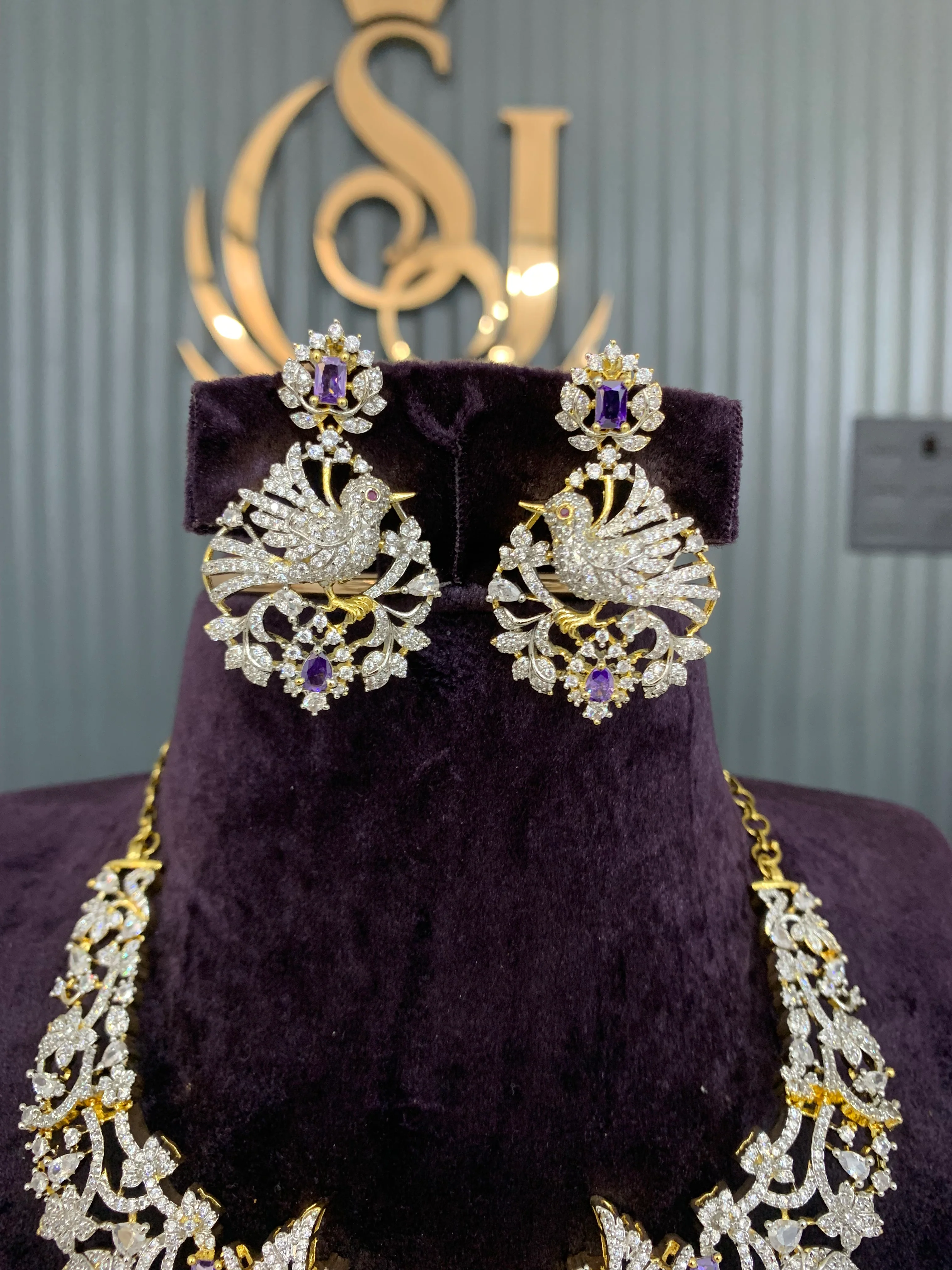 Beautiful GJ necklace - Image 3