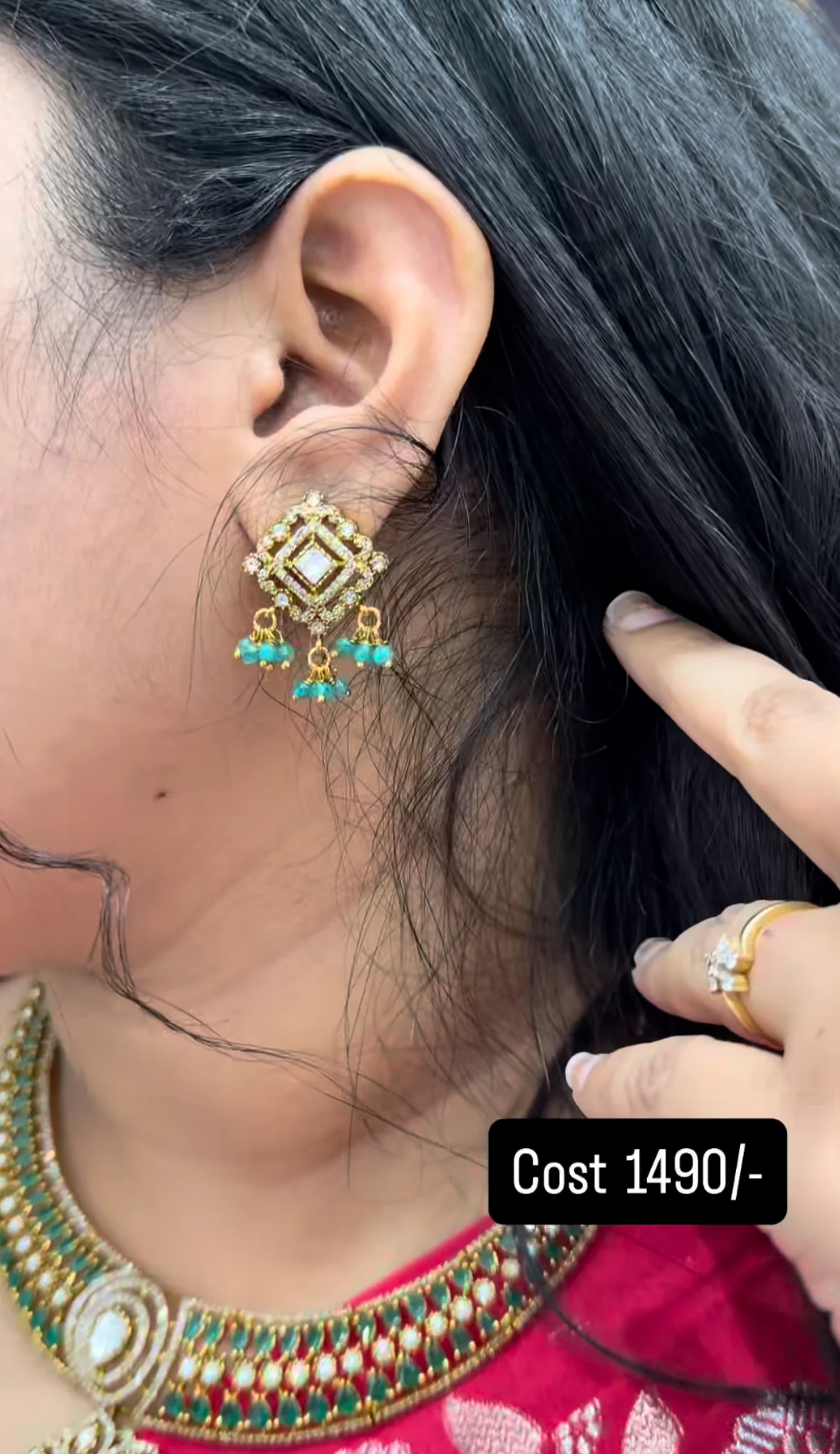 Beautiful green stone kanti necklace - Image 2