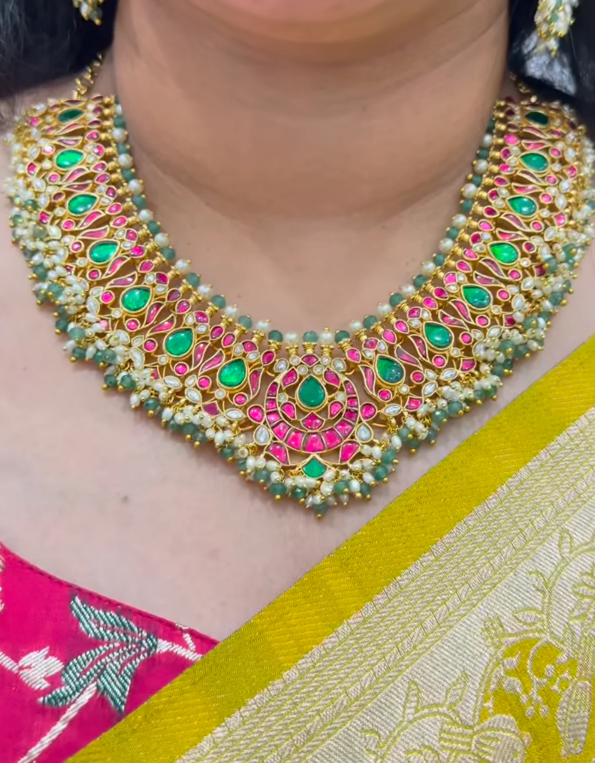 Beautiful heavy jadav necklace piece - Image 4
