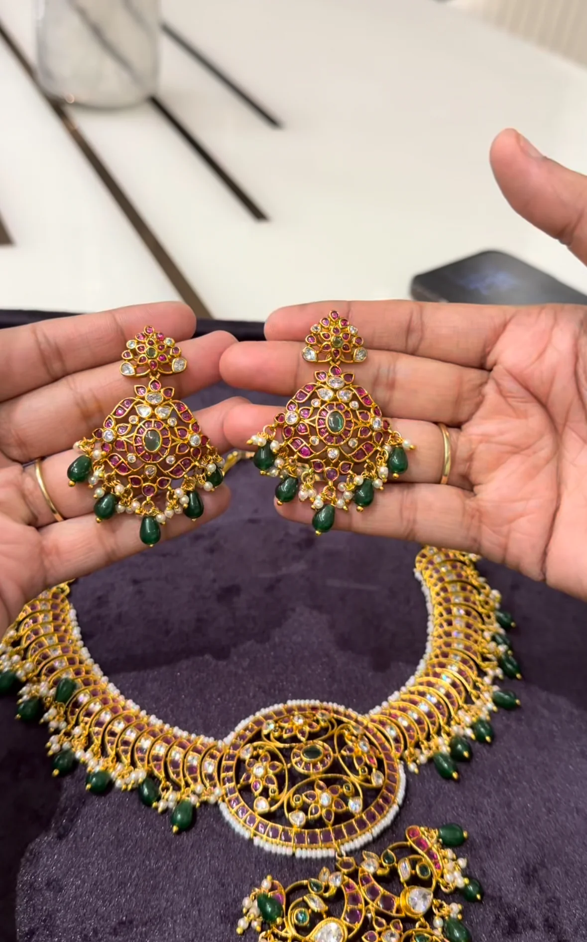 Beautiful kempu style necklace - Image 2