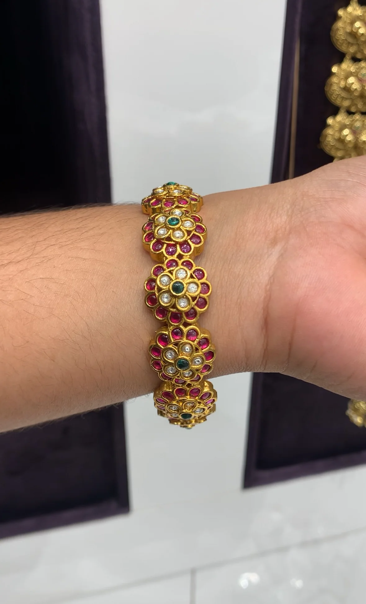 Beautiful kundhan style single bangle - Image 2