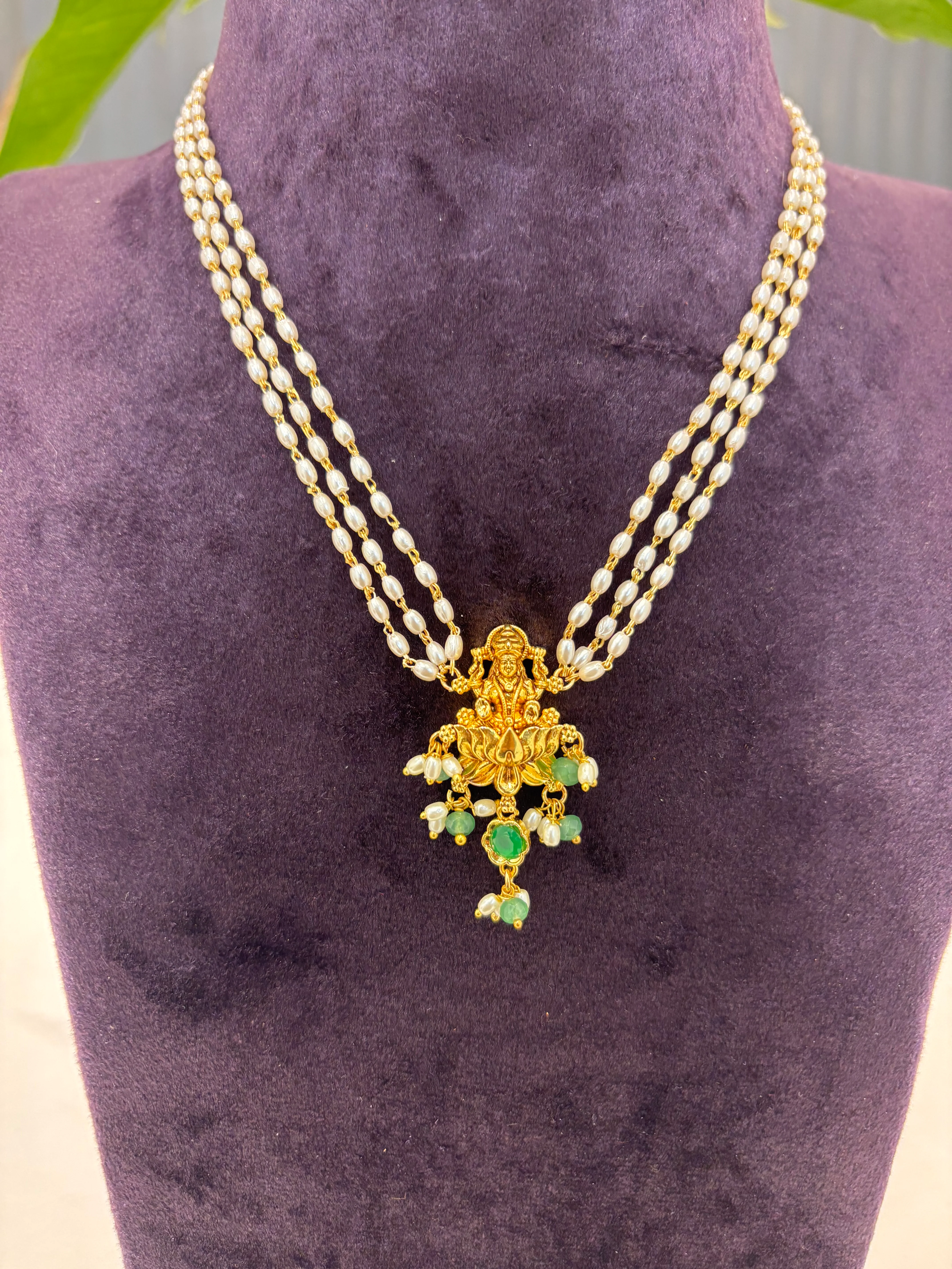 Beautiful Lakshmi Locket set with rice roll chain - Image 2