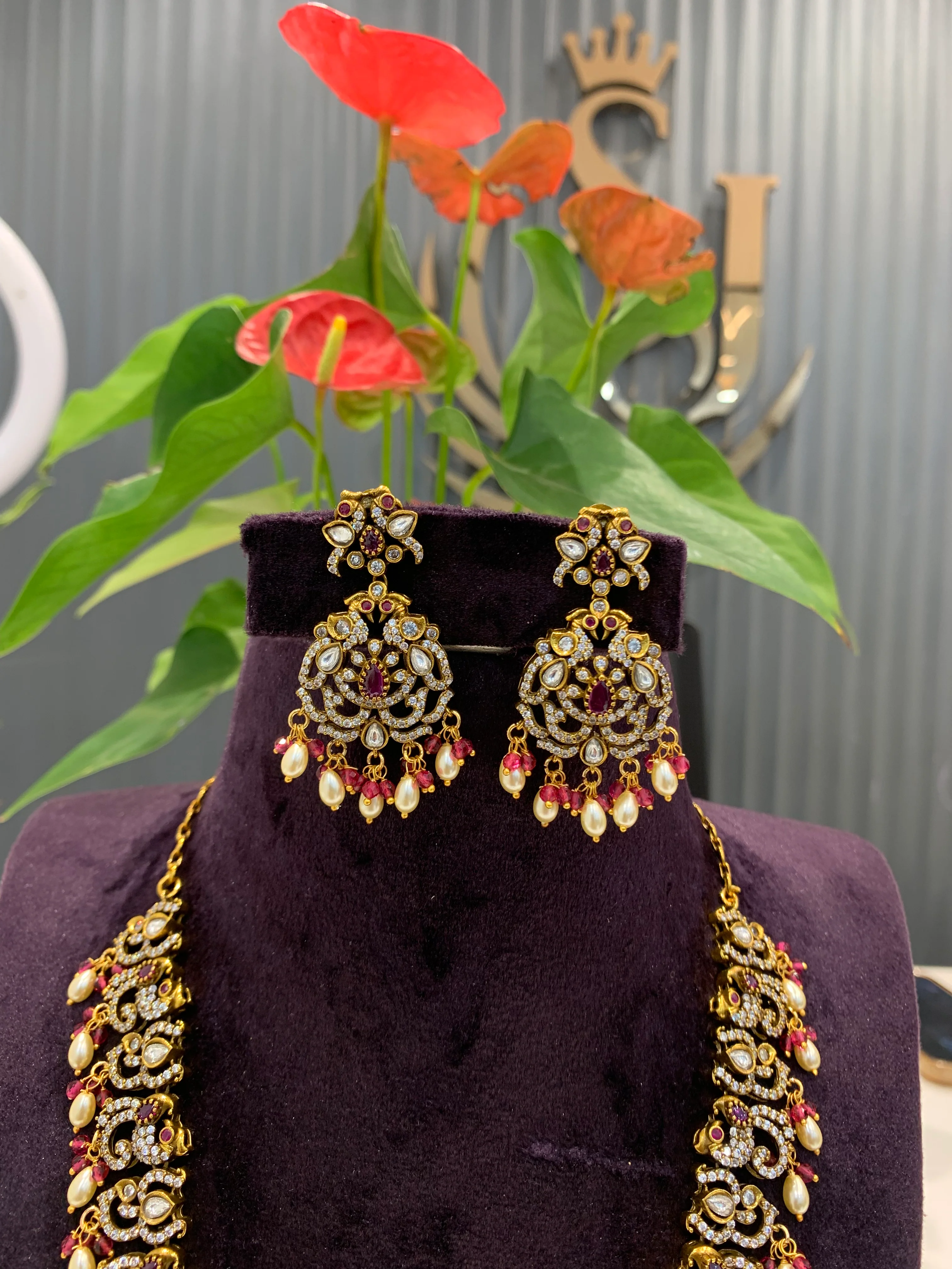 Beautiful mehandhi polish customised necklace - Image 2