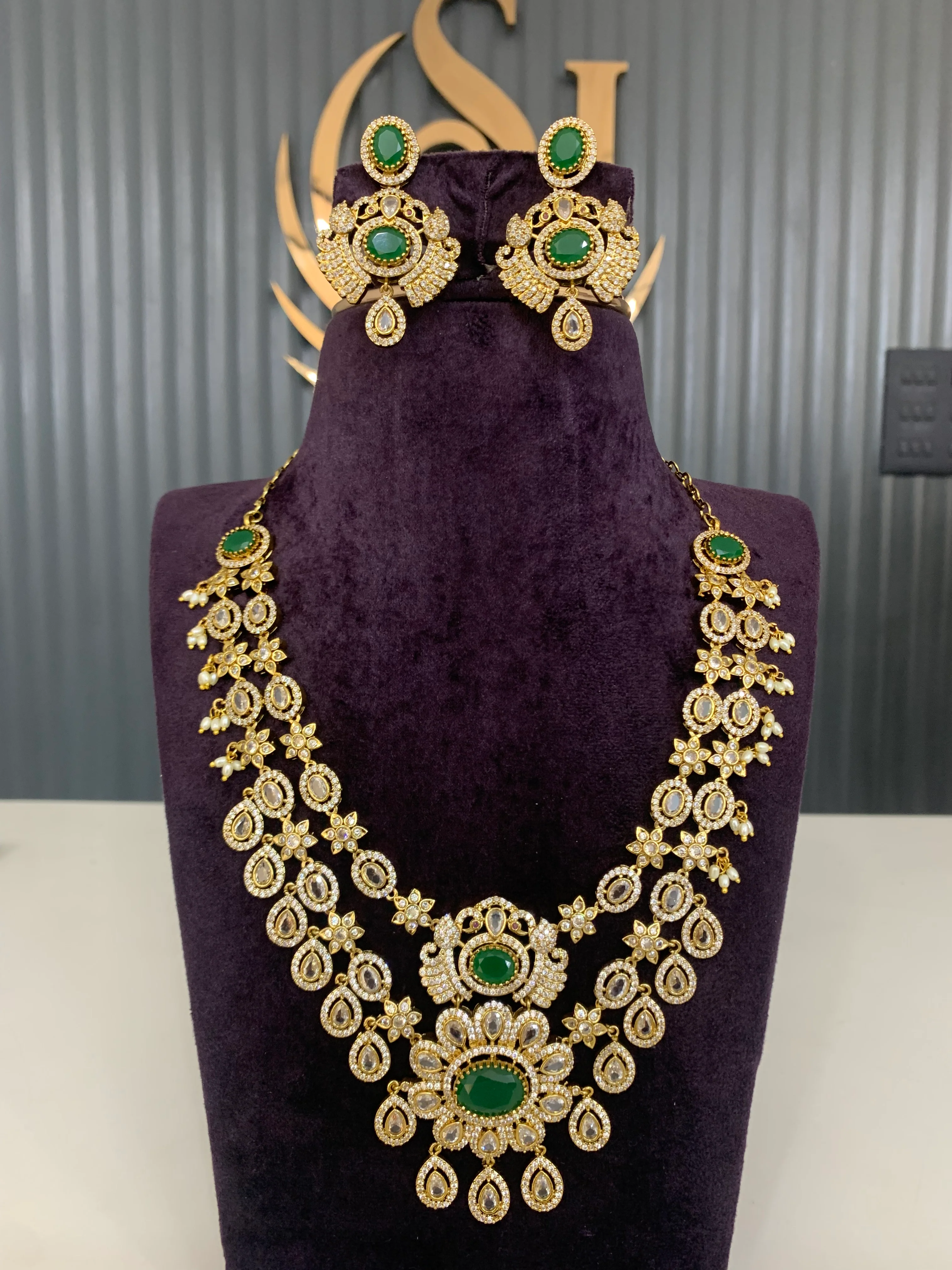 Beautiful mehandi polish necklace - Image 2