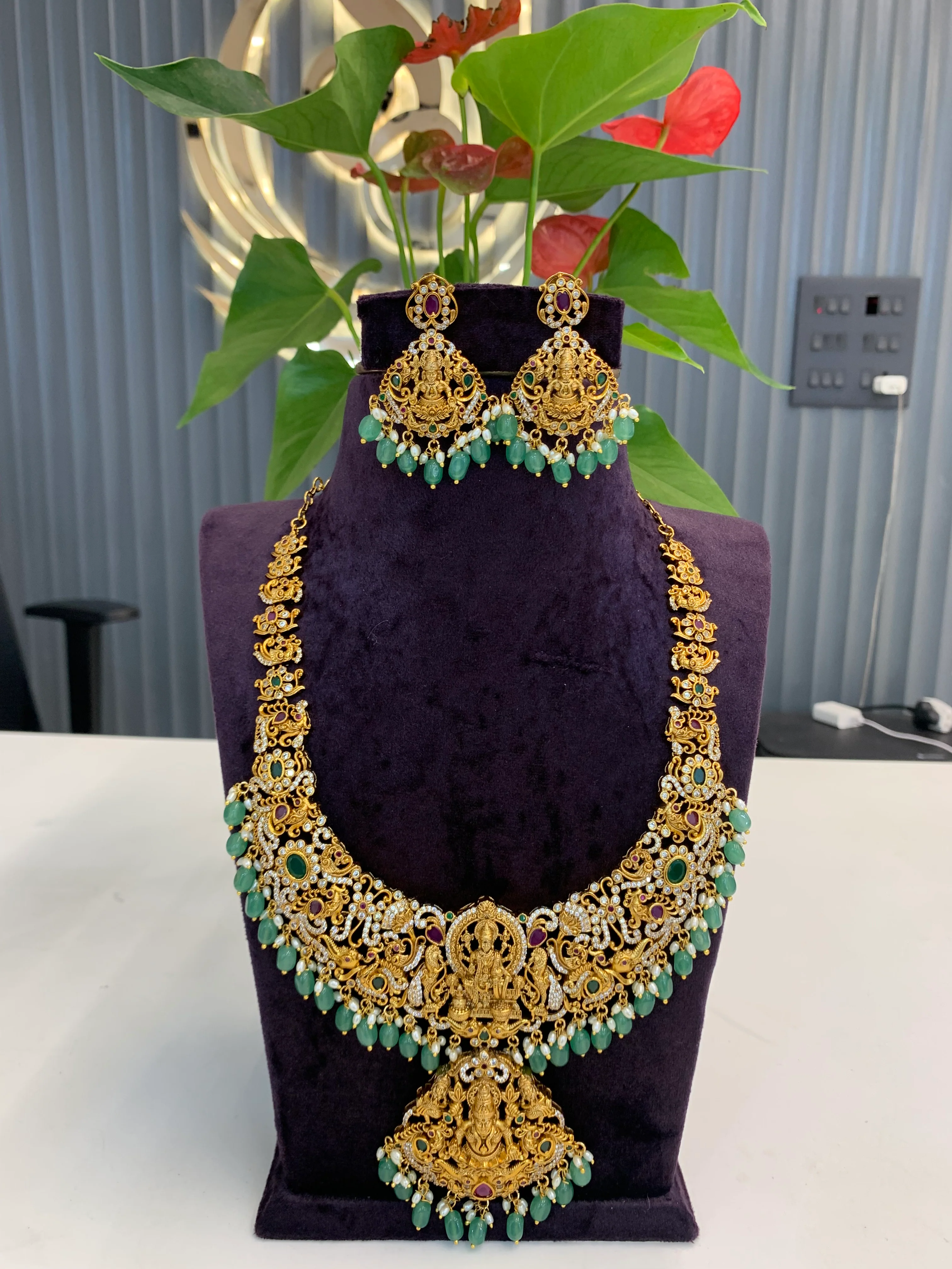 Beautiful mini haram - Image 3