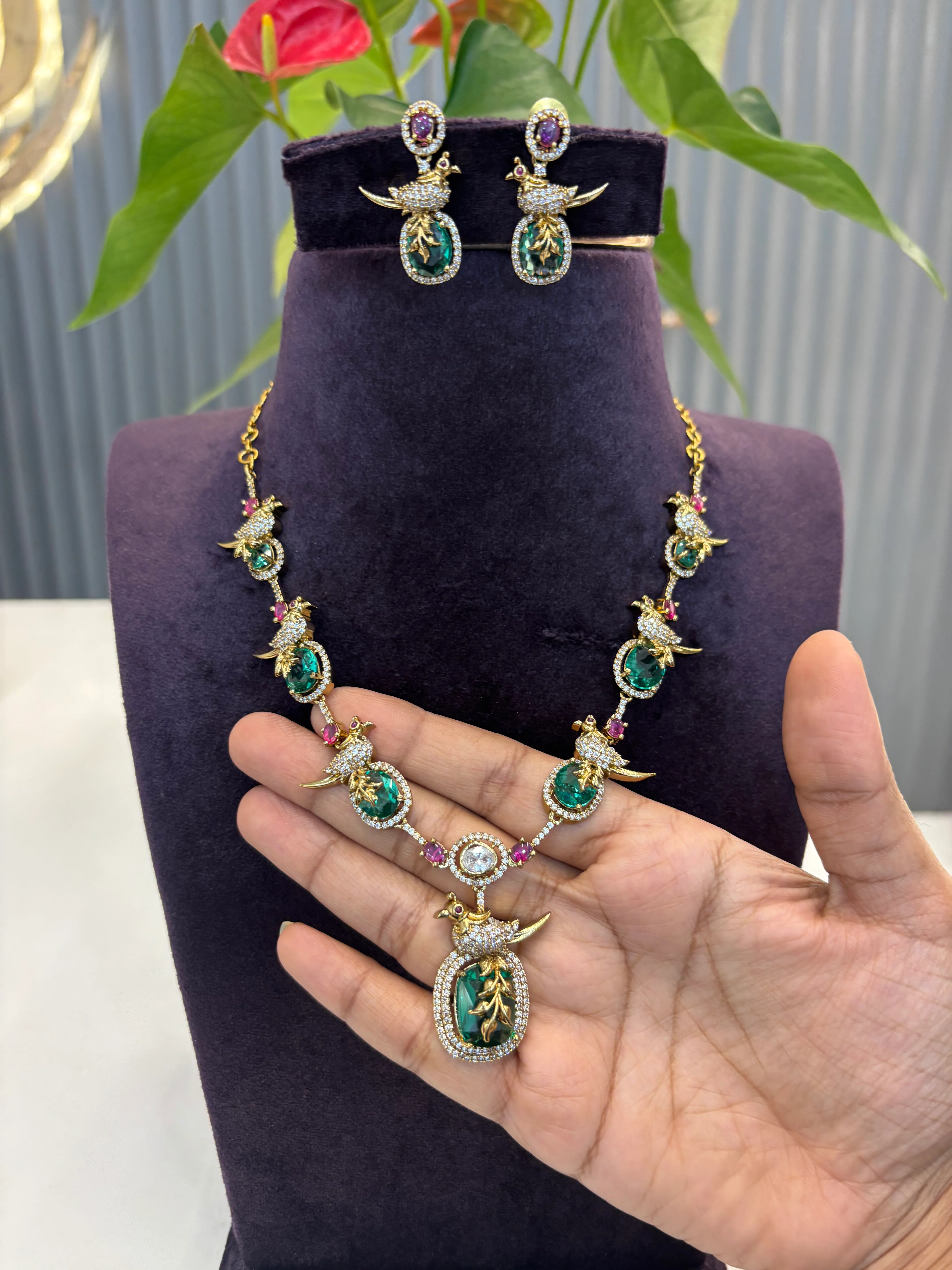 Beautiful Mint Green Parrot Necklace - Image 3