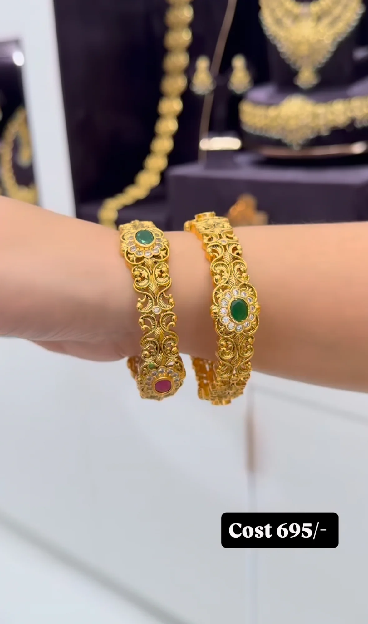 Beautiful nakshi 3D bangles - Image 2