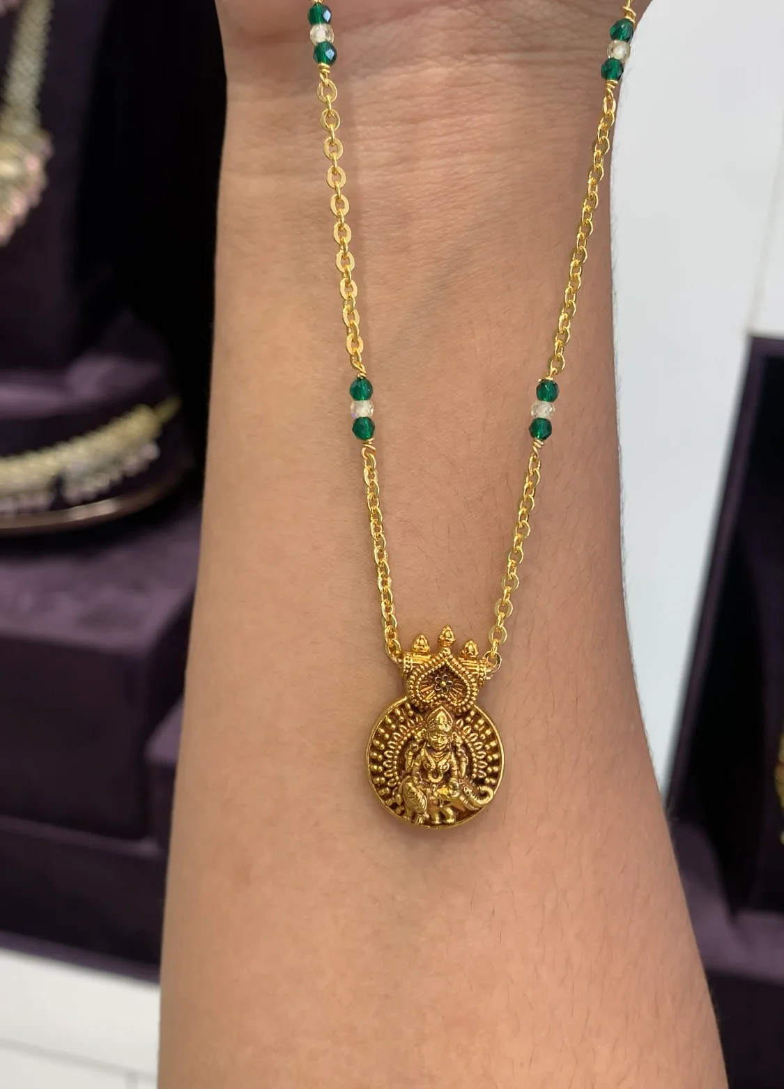 Beautiful Nakshi locket with chain - Image 2