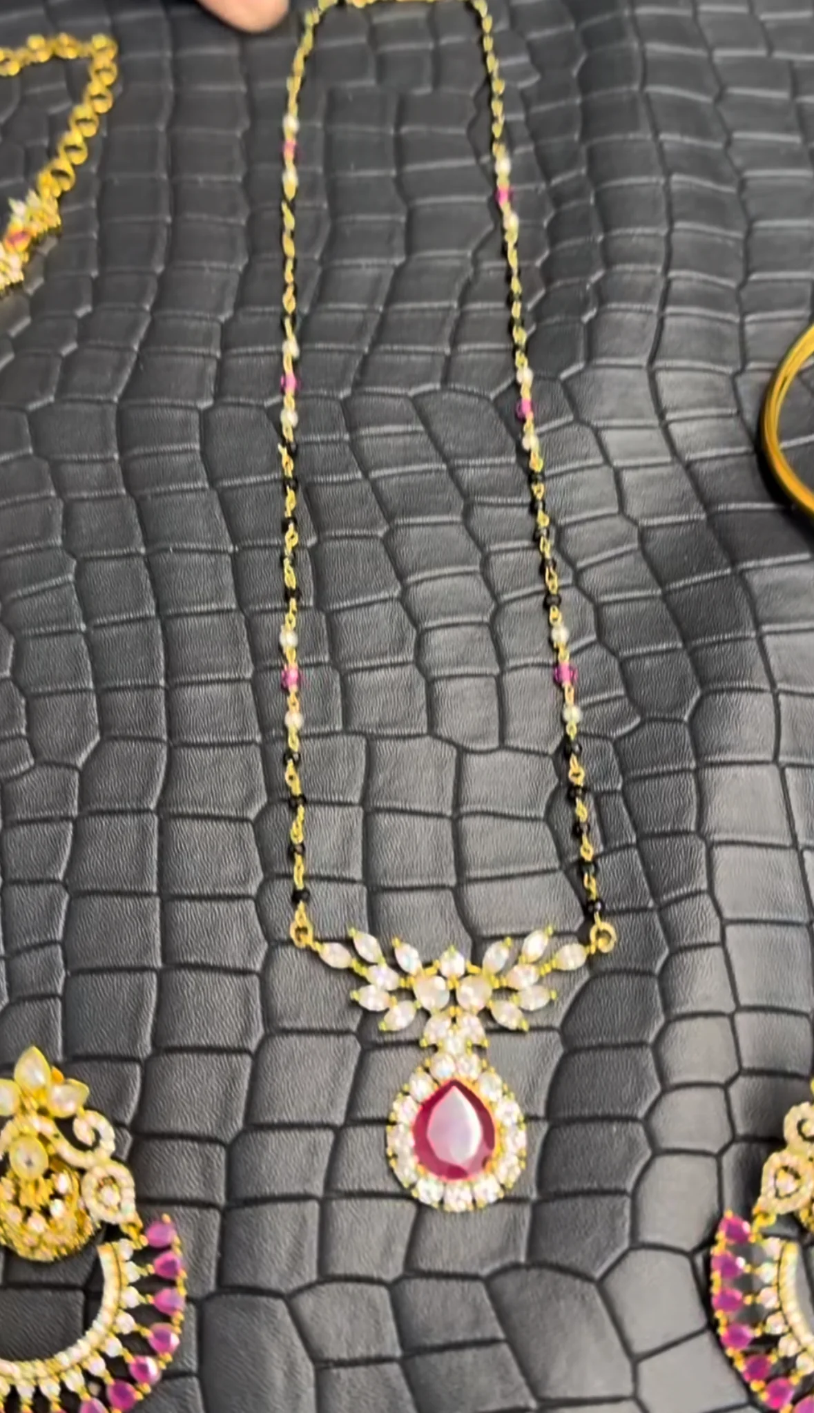 Beautiful pink combo set (offer price mentioned)(simple set +bracelet+tikka+earrings +kada+hairpins+bangles+black beads+simple neckset ) - Image 4