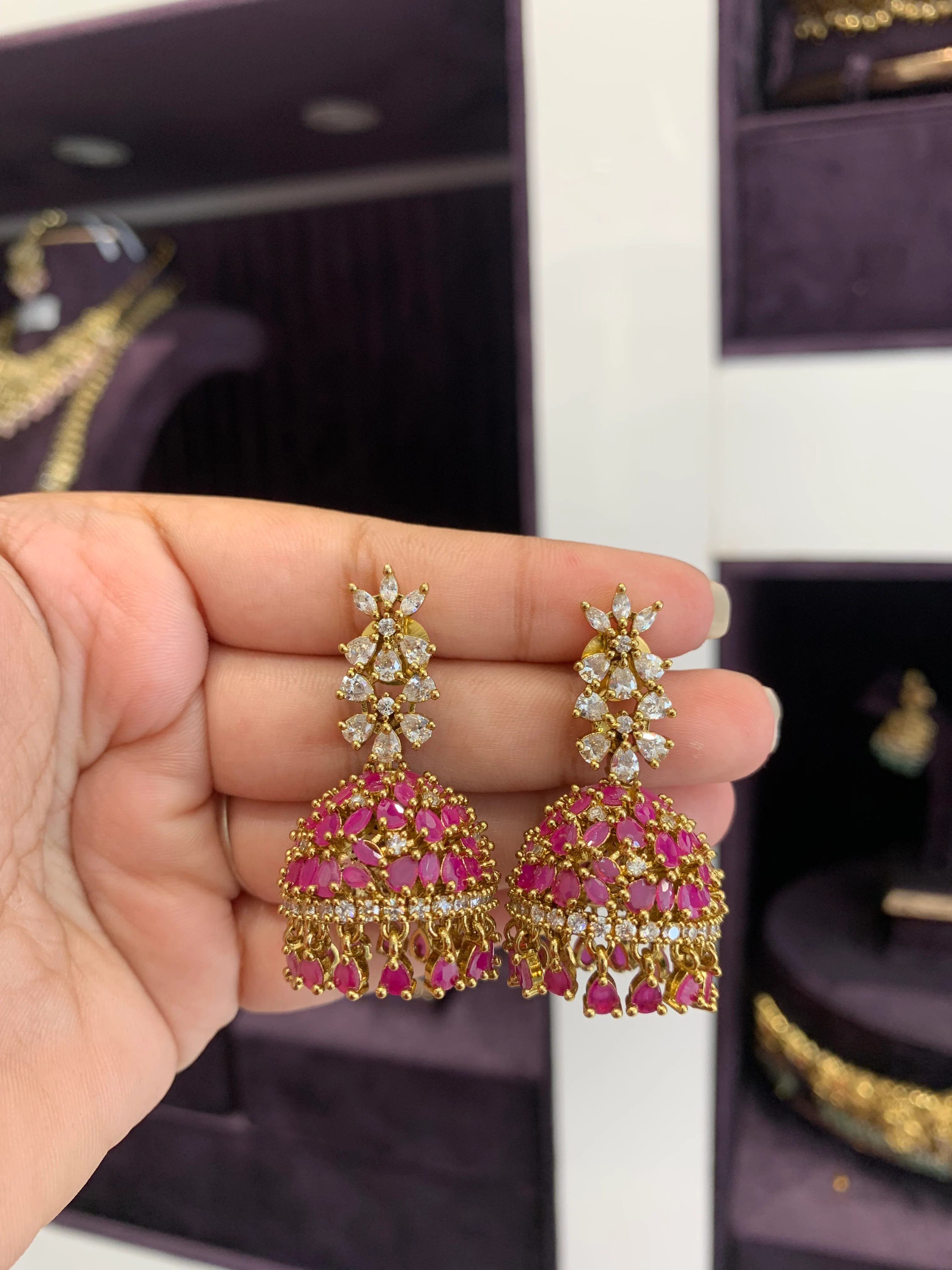 Beautiful ruby stone jumkies - Image 2