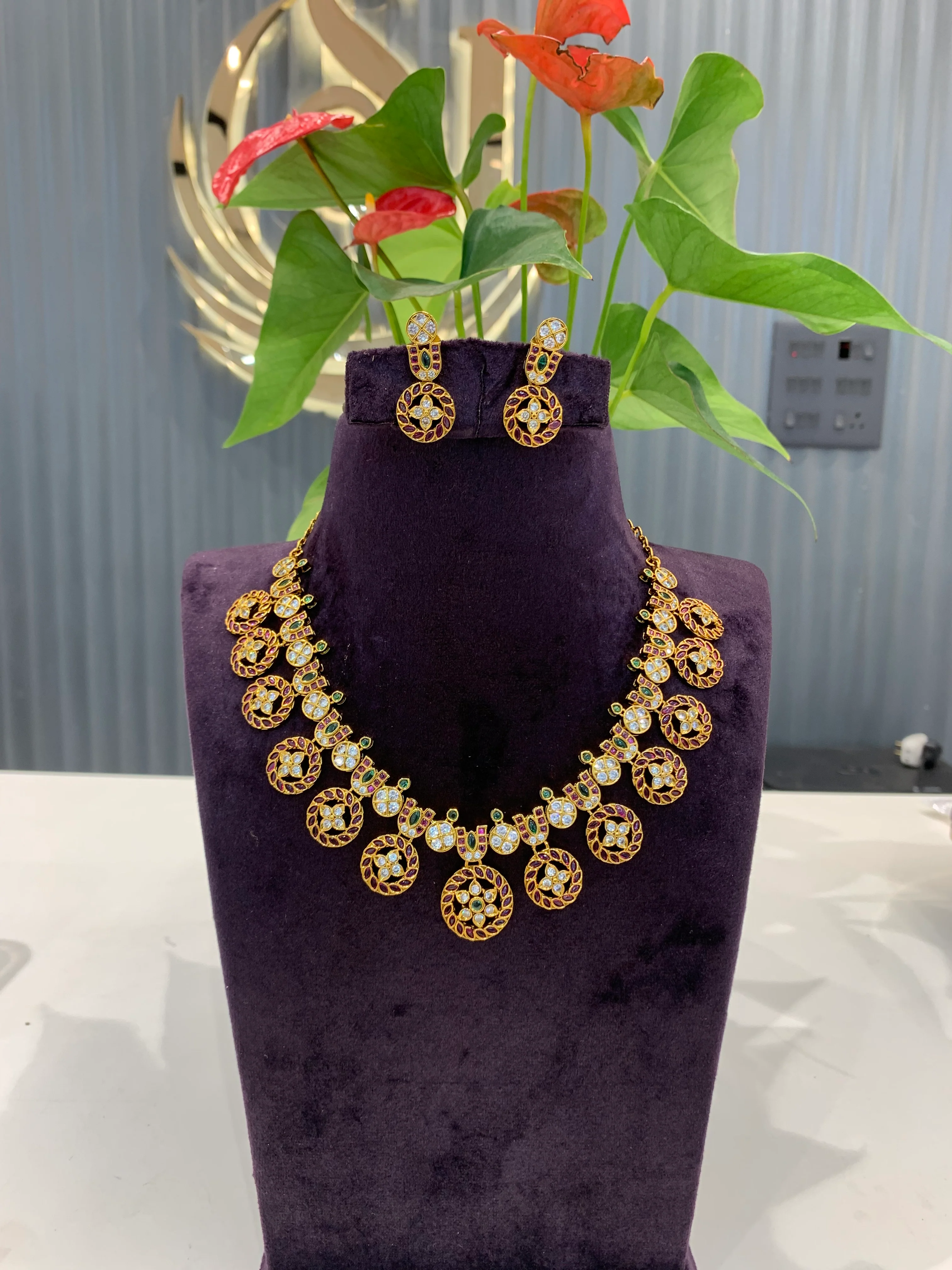Beautiful short bottumala necklace - Image 2