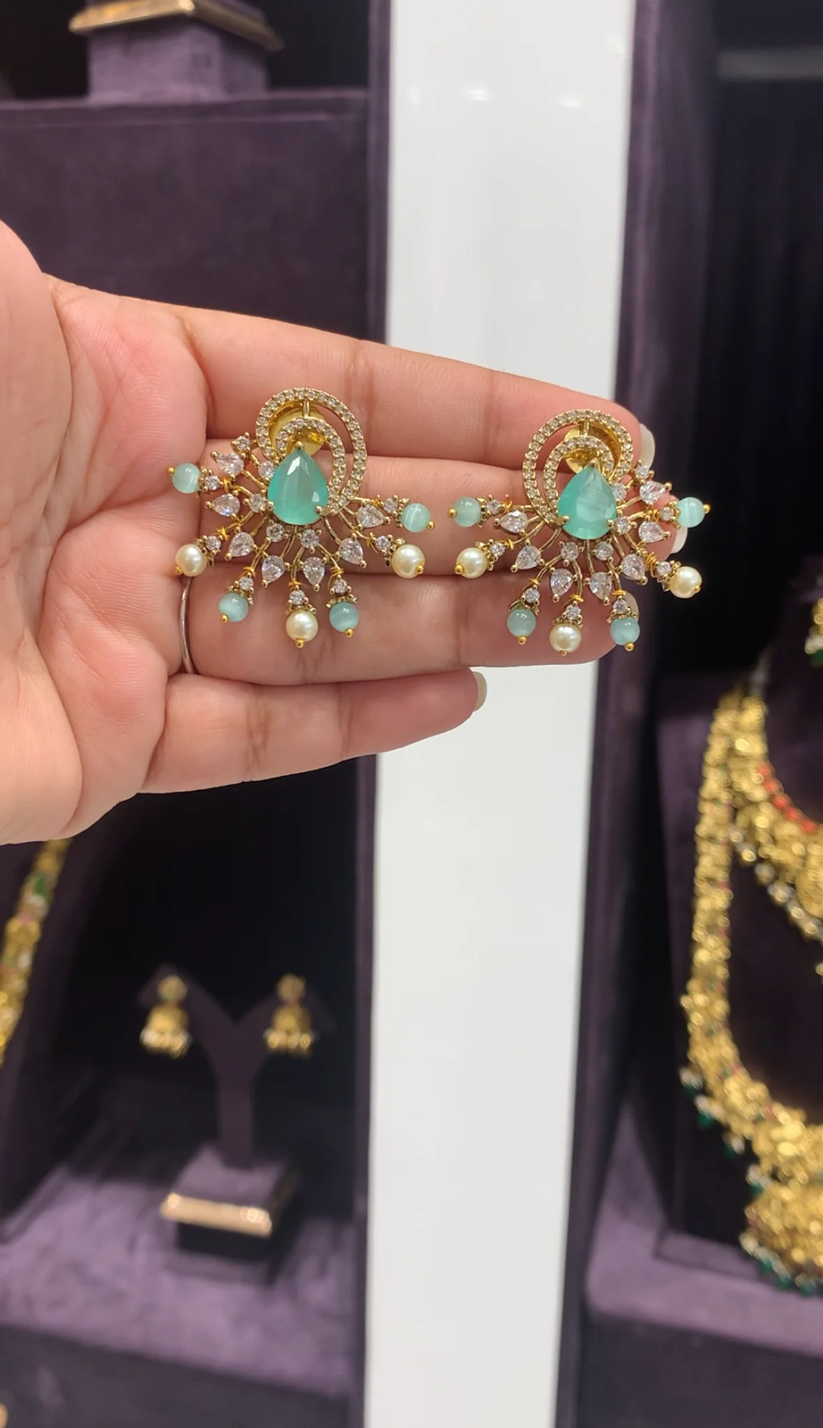 Beautiful stylish studs - Image 2