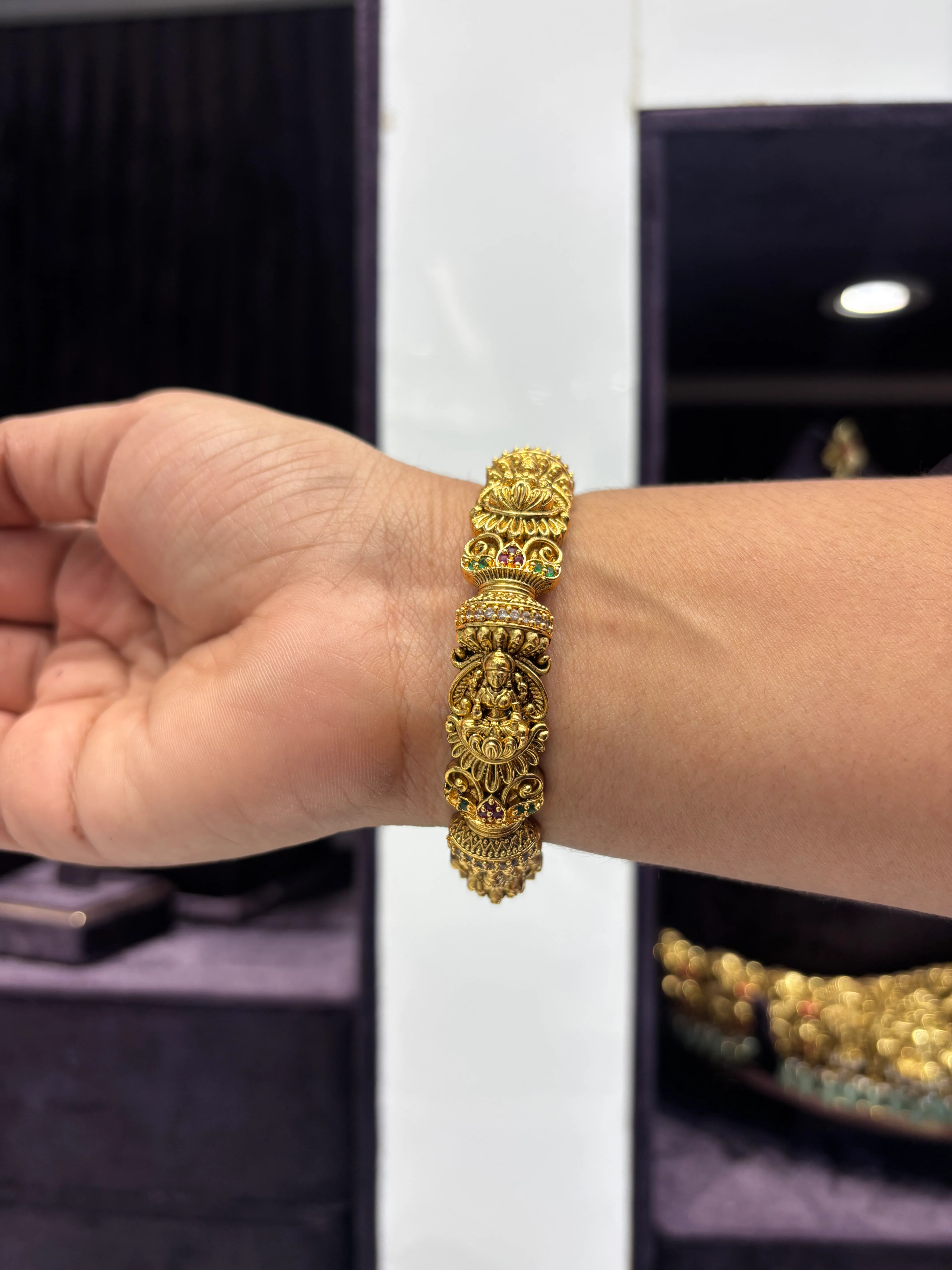 Nakshi 3D Openable Bangle